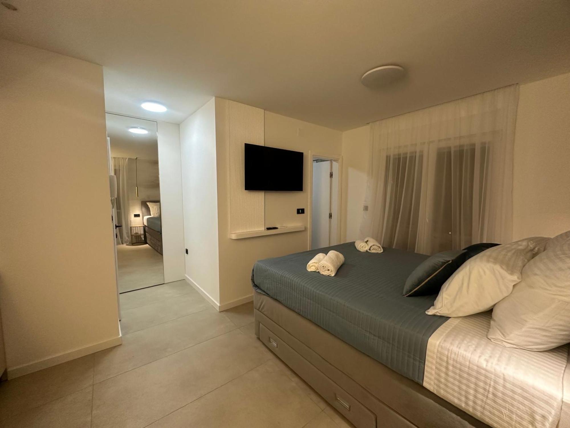 Amaro Luxury Room & Studio Apartman With Balcony Zadar Extérieur photo